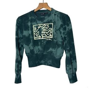 Keith Haring Wide Rib Graphic tie-dye short Sweatshirt in green. Women’s M